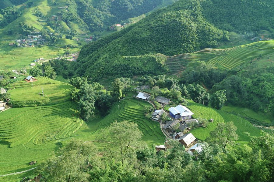 Giang Ta Chai Village image