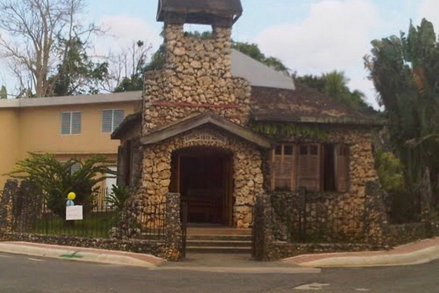 Iglesia Metodista De Piedra image