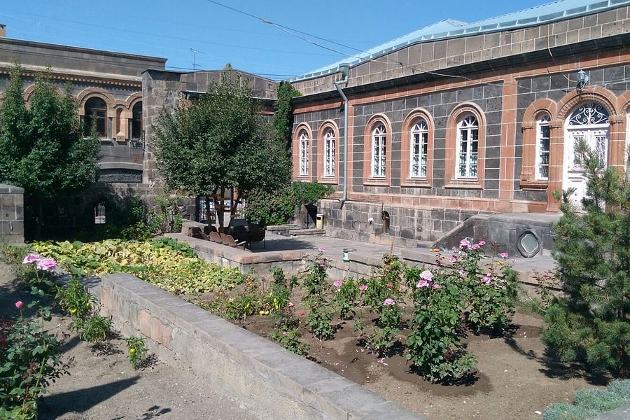Hovhannes Shiraz Home and Museum image