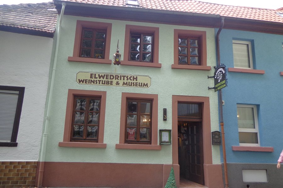 Elwedritsch Weinstube und Museum image