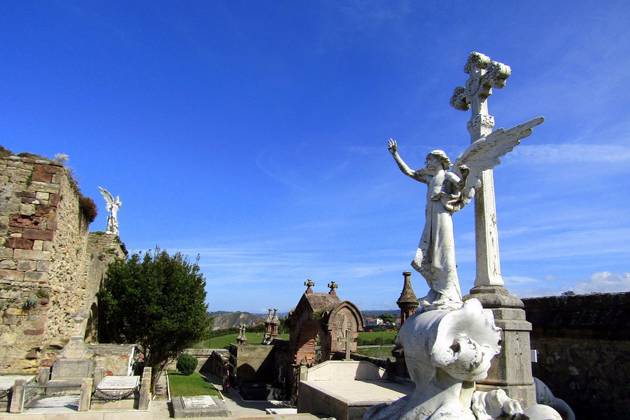 Cementerio de Comillas image