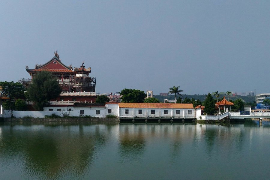 Longtan Tourist Pond image
