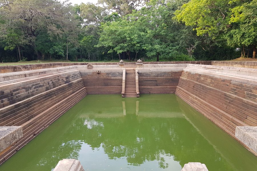 Twin Baths (Kuttam Pokuna) image