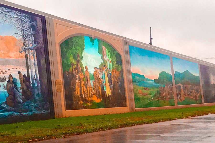 Portsmouth Floodwall Mural image