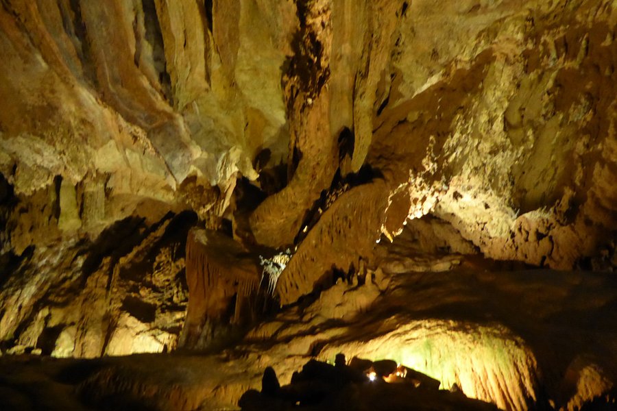 Grand Caverns image