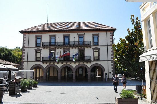 The New Town Hall of Comillas. image