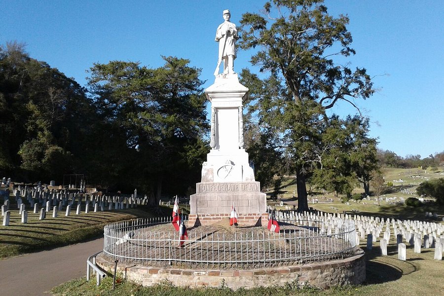Cedar Hill Cemetery image