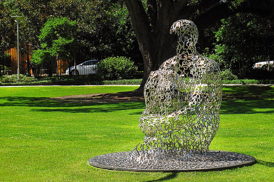 The Sydney and Walda Besthoff Sculpture Garden at NOMA image