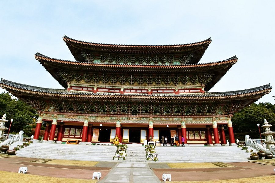 Yakchunsa Temple image