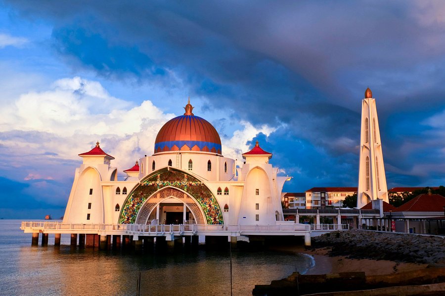 Melaka Straits Mosque image
