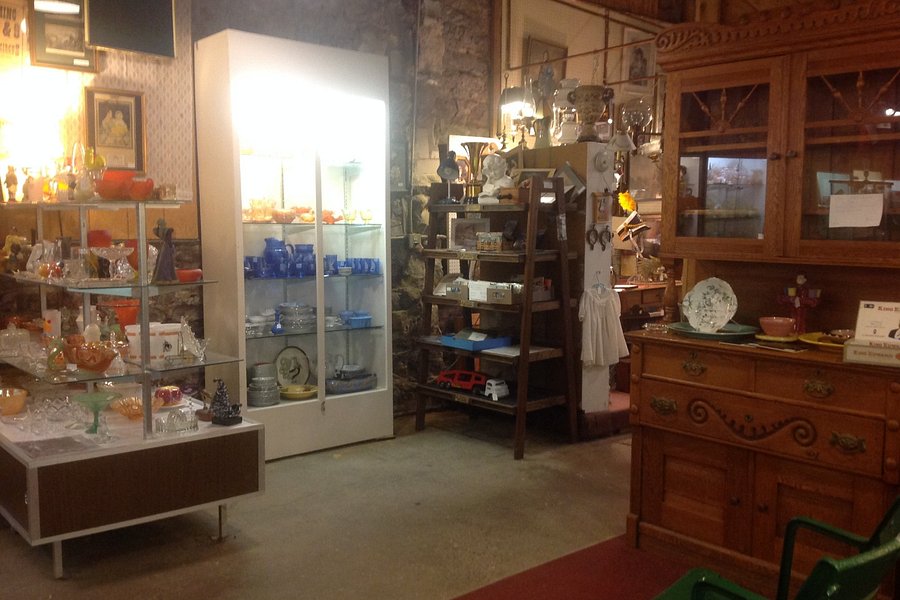 Staples Mill Antiques image