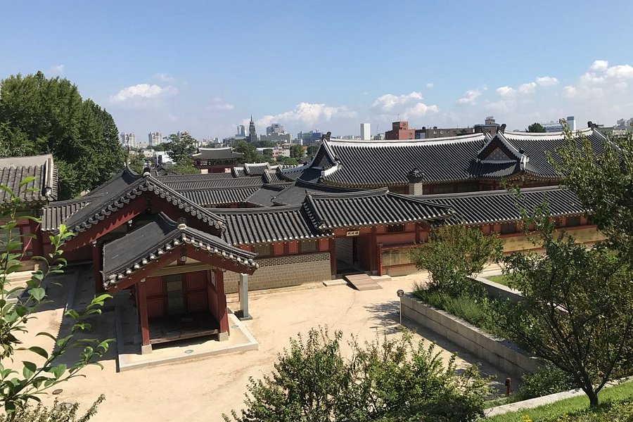 Hwaseong Haenggung Palace image