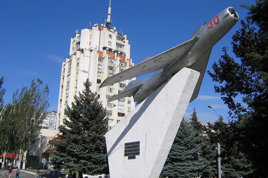 Mig-19 Monument image