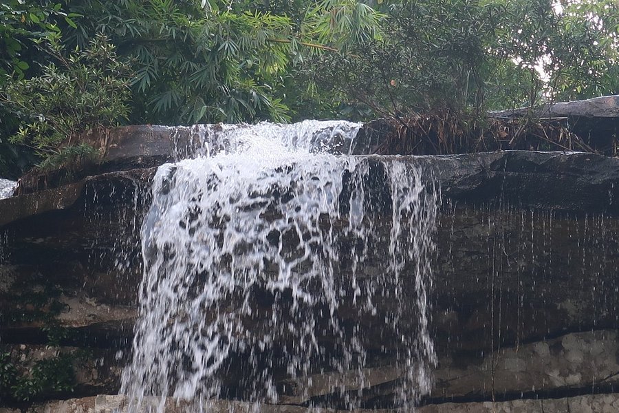 Tada Waterfalls image