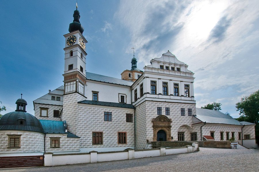 Pardubice Castle image