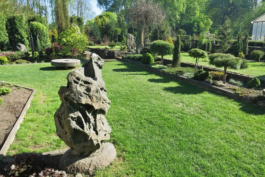 The Štelmaheri Family Garden of Stones image