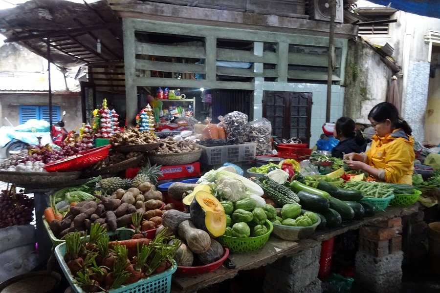 Dong Ba Market image