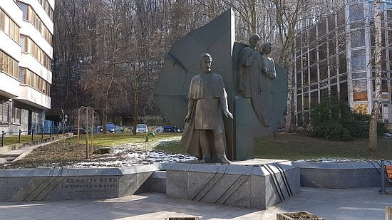 Pamätník národných buditeľov – Ľ. Štúra, J. M. Hurbana a M. M. Hodžu image