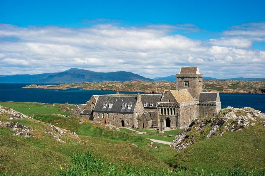 Iona Abbey and Nunnery image