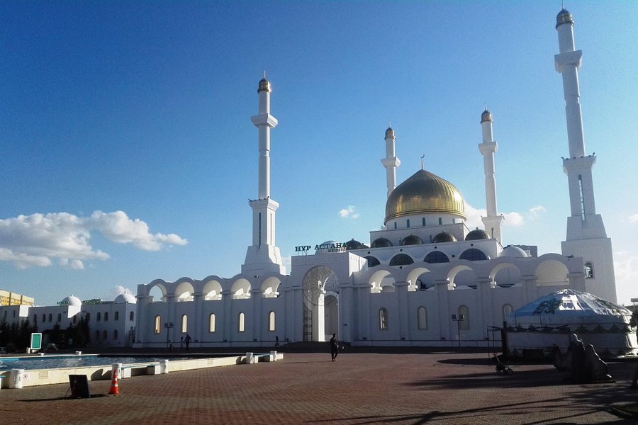 Nur-Astana Mosque image
