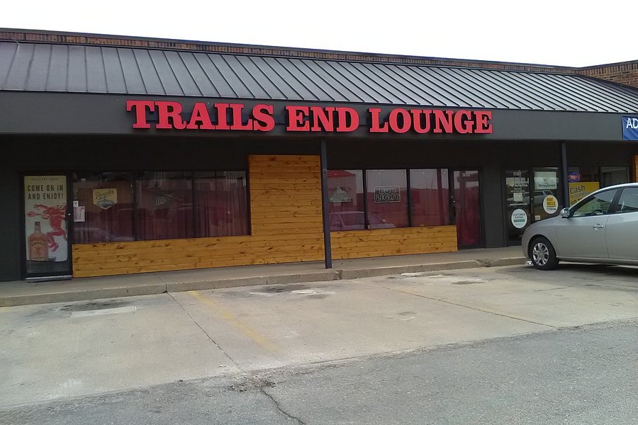 Trails End Lounge image