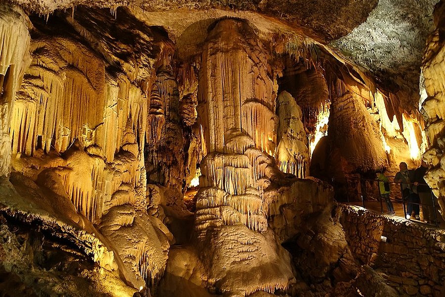 Postojna Cave image