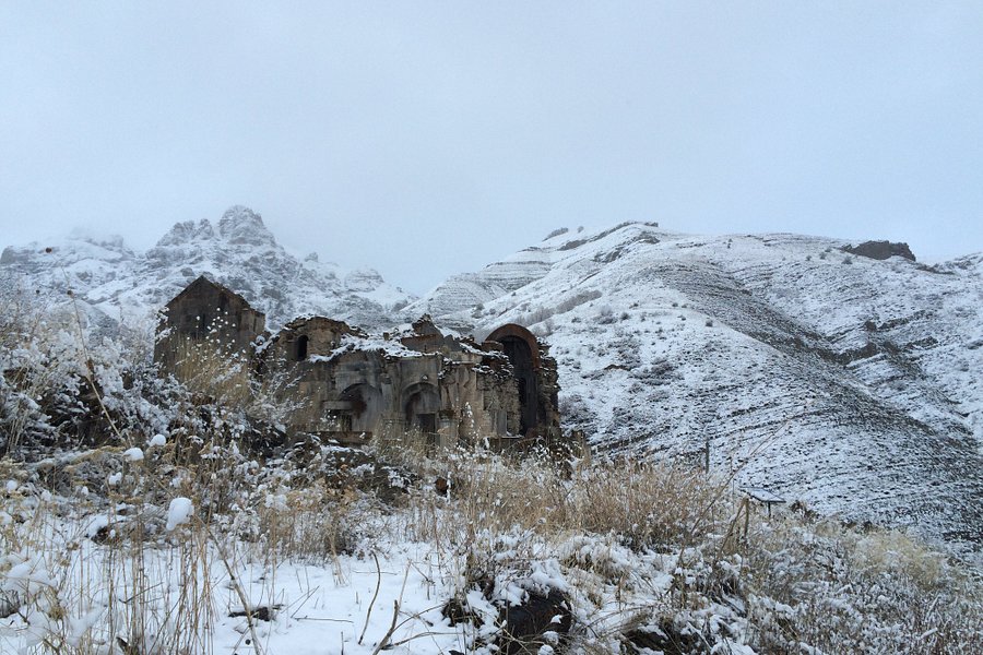 Arates Monastery image