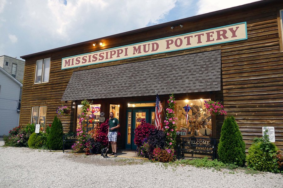 Mississippi Mud Pottery image