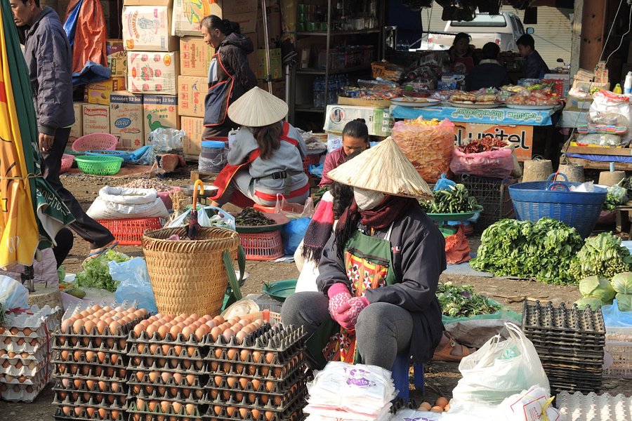 Hmong Sunday Market image