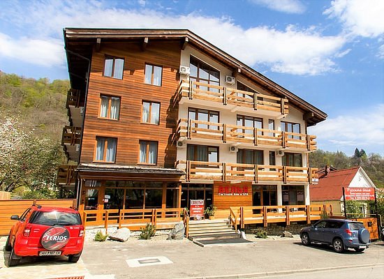 Things To Do in Alm Hotel, Restaurants in Alm Hotel