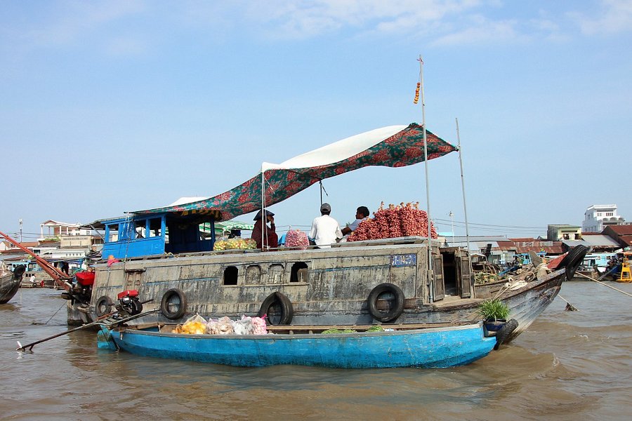 Chau Doc Floating Market image