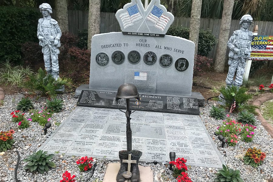 Old Homosassa Veteran's Memorial image