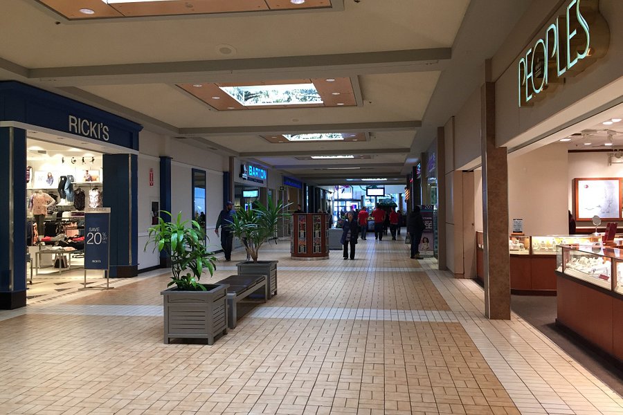Pine Centre Mall image