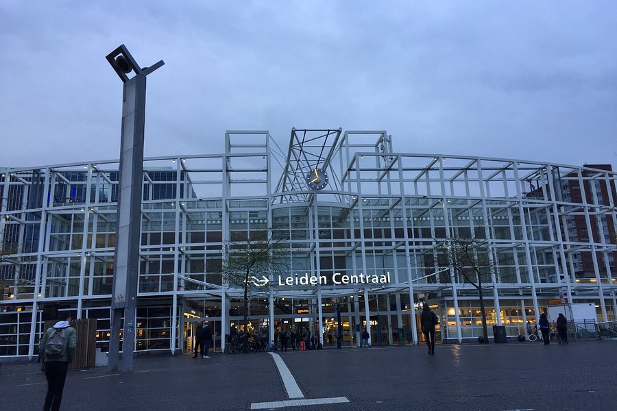 Station Leiden Centraal image