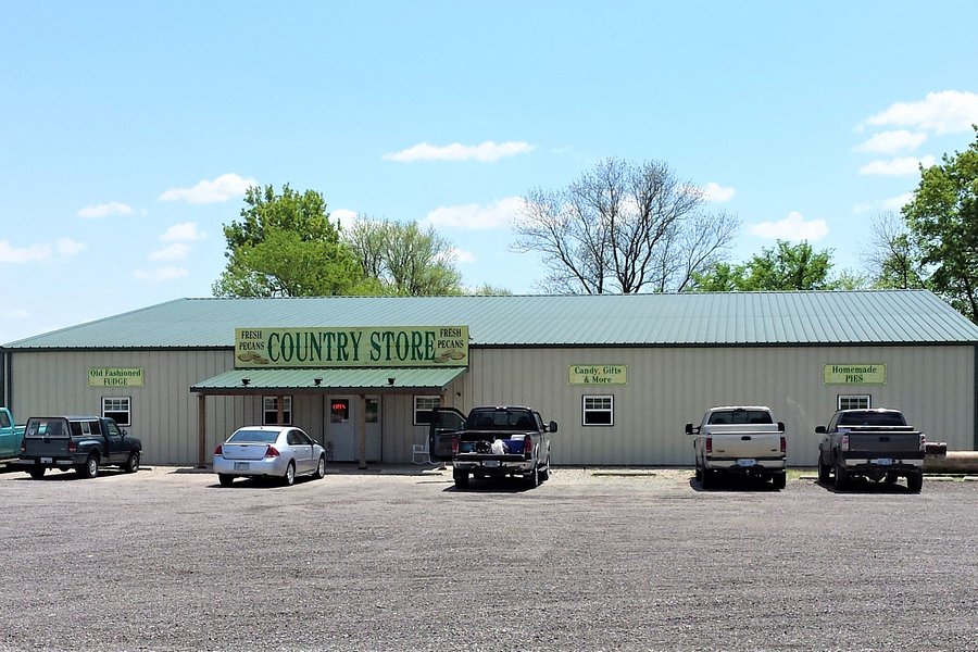 Circle's Pecans & Country Store image