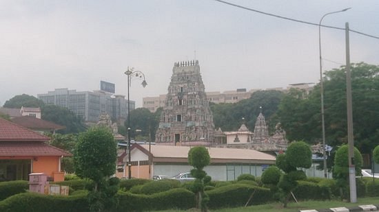 The Sri Nagara Thendayuthapani Temple image