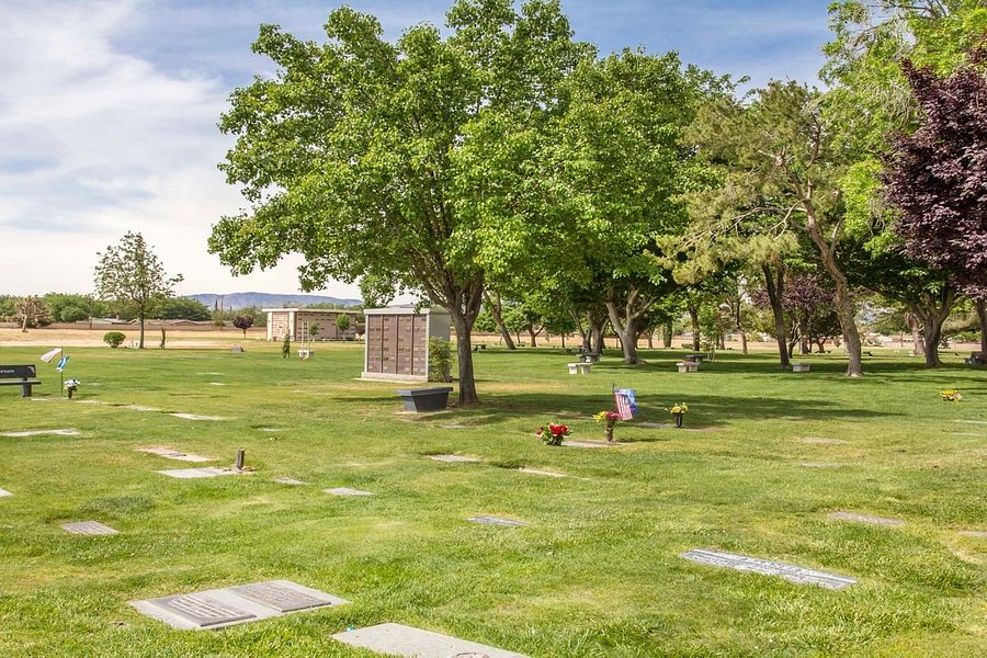 Joshua Memorial Park & Mortuary image