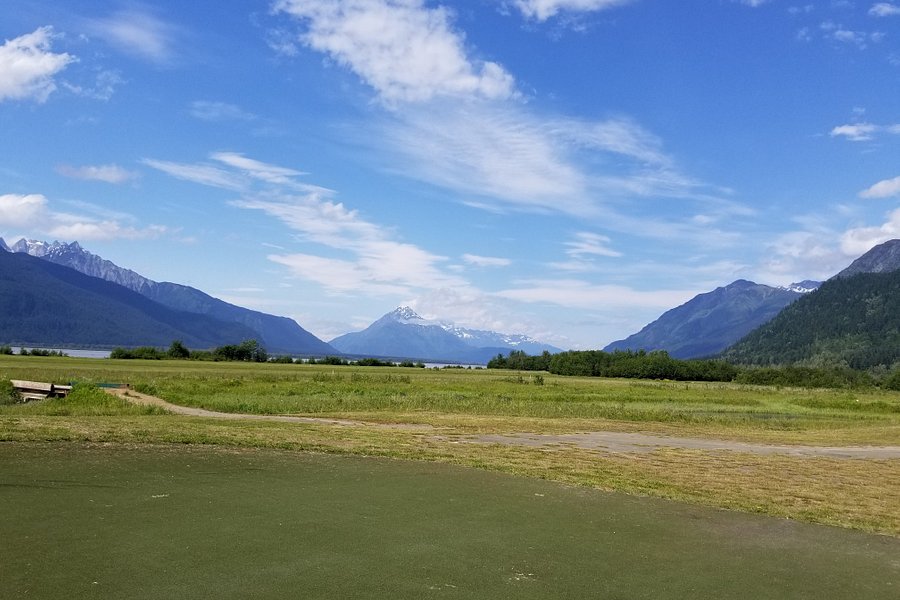 Valley of the Eagles Golf Links & Driving Range image