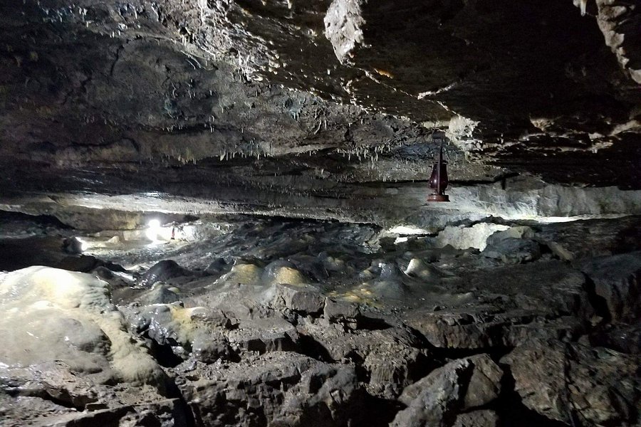 Perry's Cave image