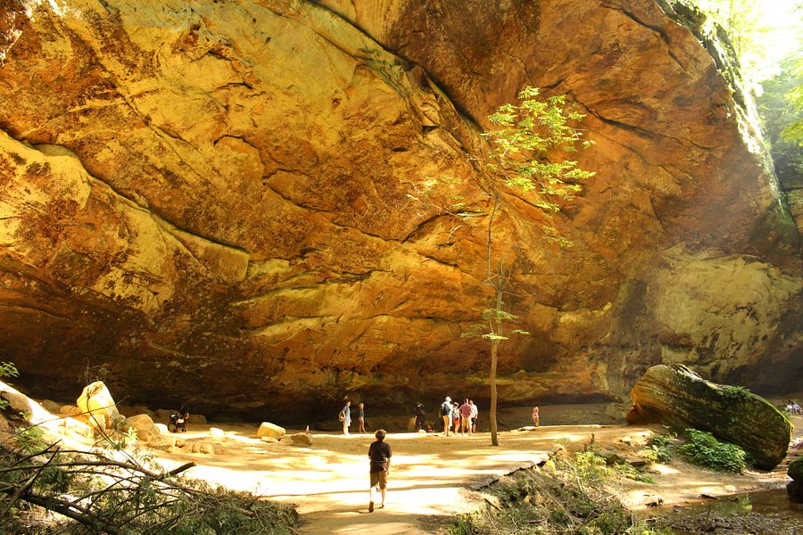 Ash Cave image