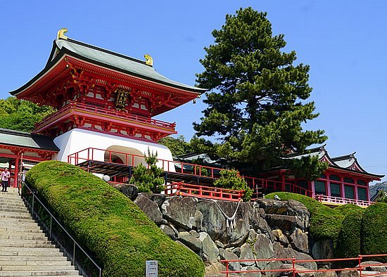 Akama Shrine image