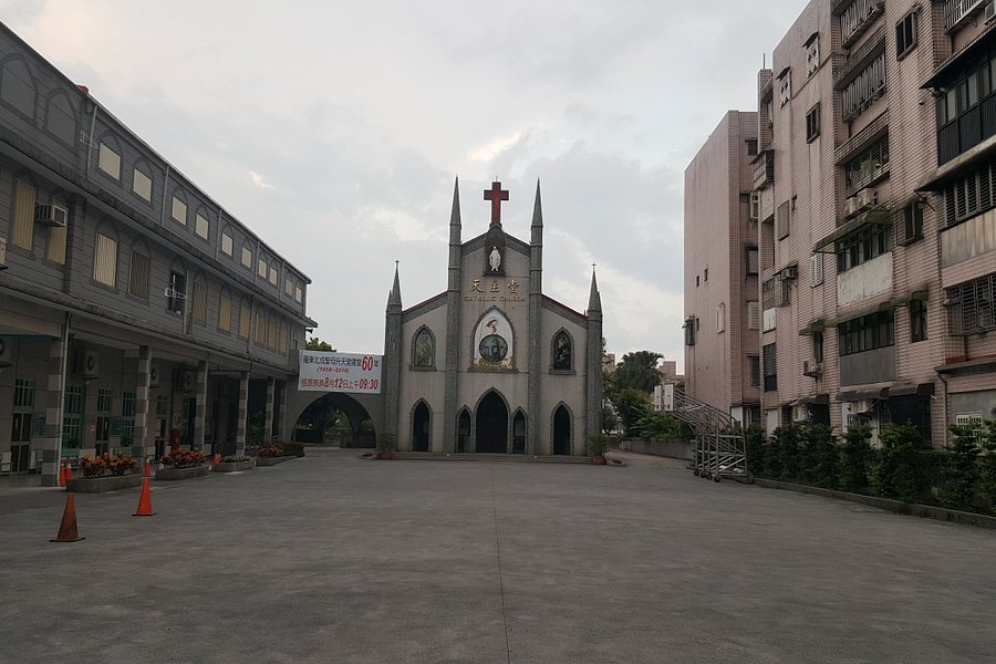 Luodong Catholic Church image