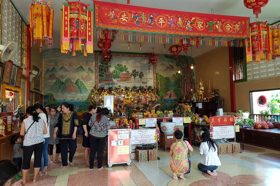 San Chao Temple (Wat San Chao) image