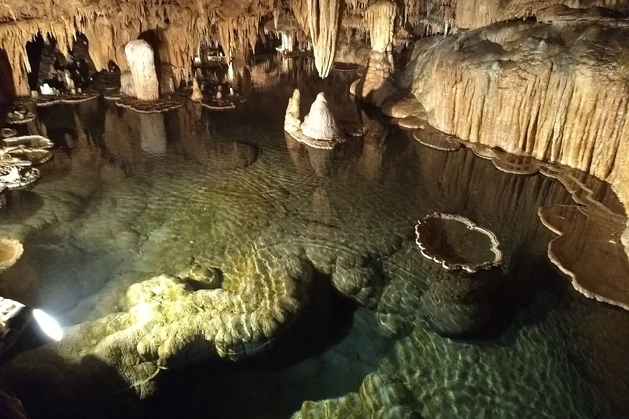 Onondaga Cave image