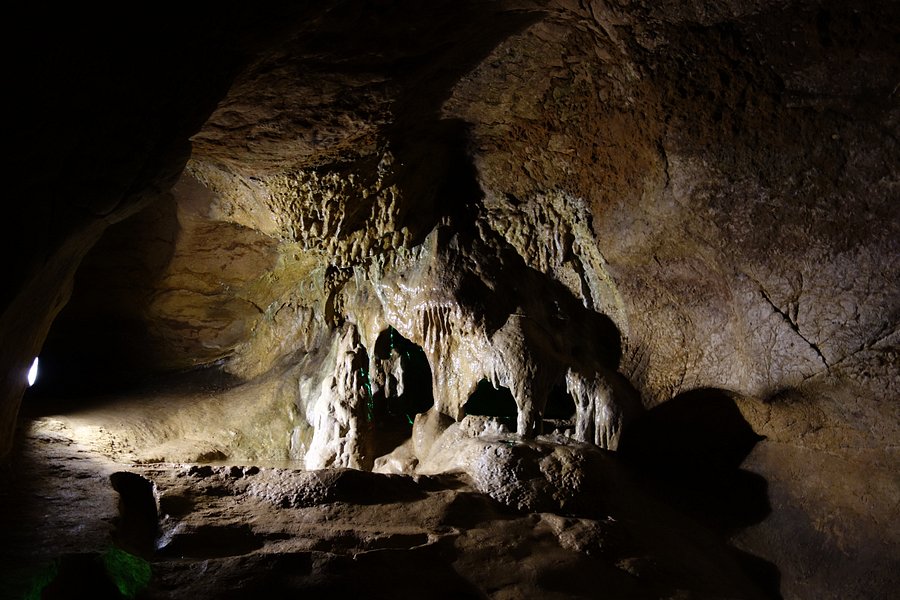 Bacho Kiro Cave - Dryanovo monastery image
