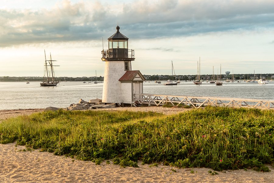 Brant Point Lighthouse image