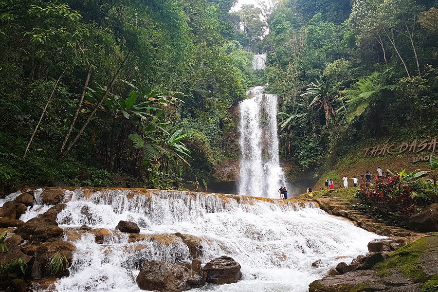 Dambri Waterfall image
