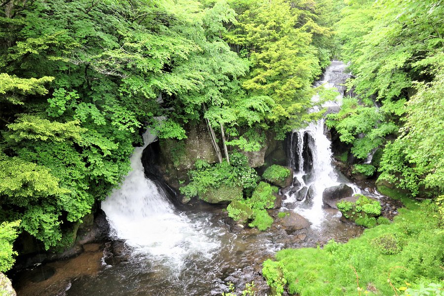 Ryuzu Waterfall image