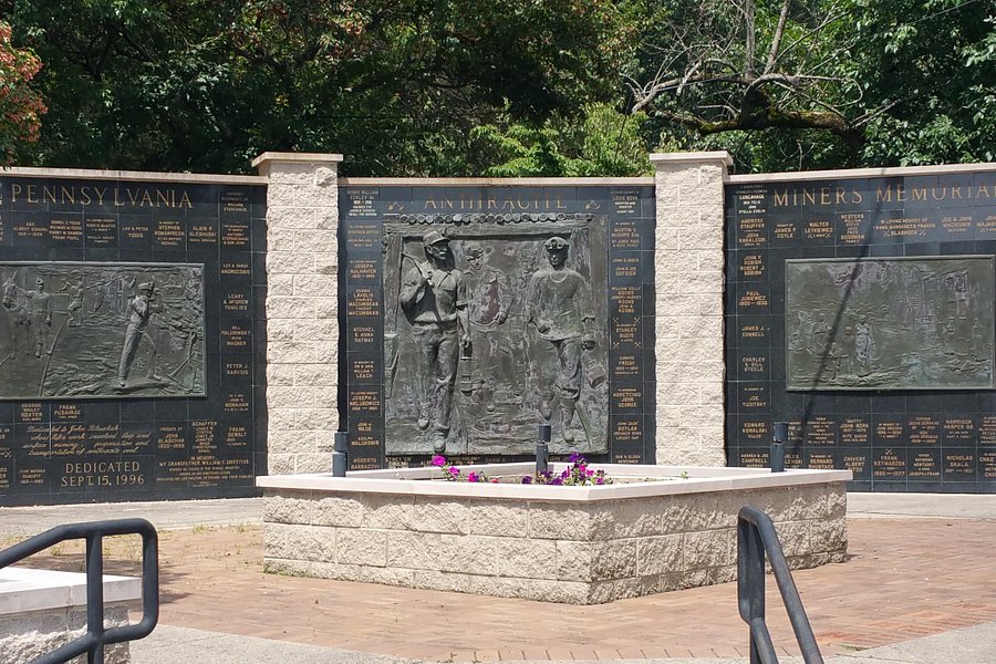 Pennsylvania Anthracite Miner's Memorial image