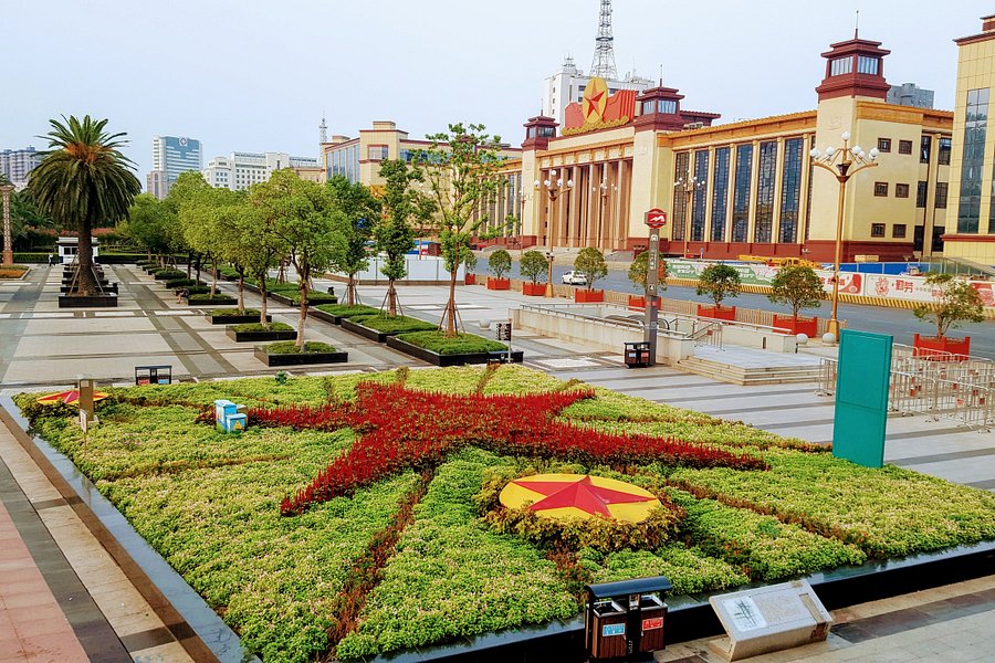 Nanchang Bayi Square image
